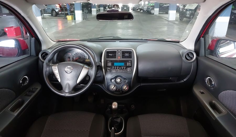 Nissan March SV Hatchback 2016