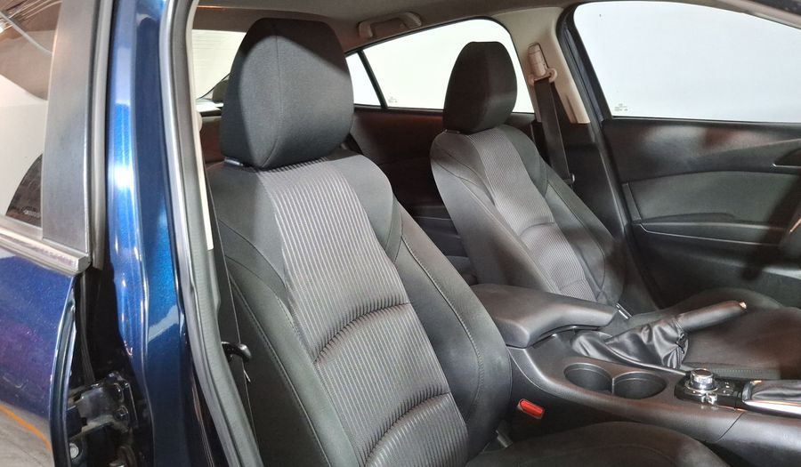 Mazda 3 2.0 SEDAN I TOURING TA Sedan 2016