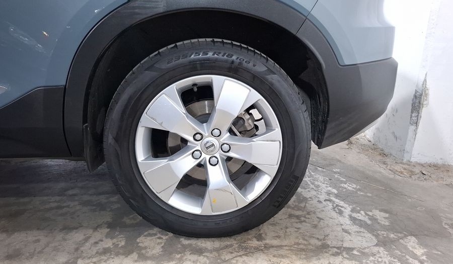 Volvo Xc40 2.0 T5 MOMENTUM AUTO 4WD Suv 2020