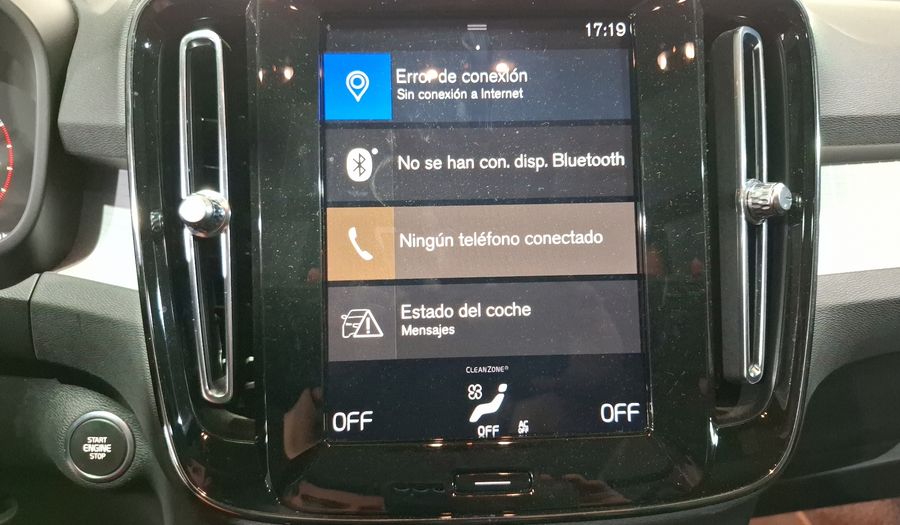 Volvo Xc40 2.0 T5 MOMENTUM AUTO 4WD Suv 2020