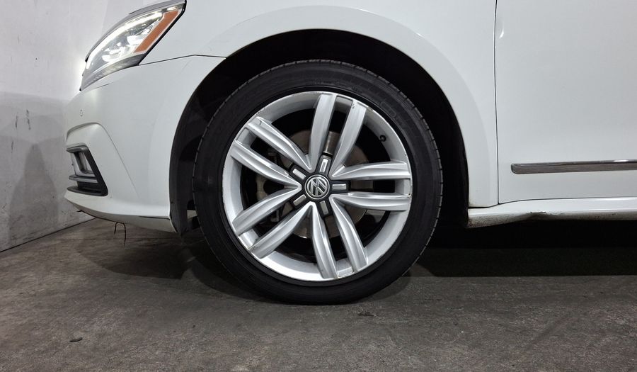 Volkswagen Passat 3.6 V6 Sedan 2017