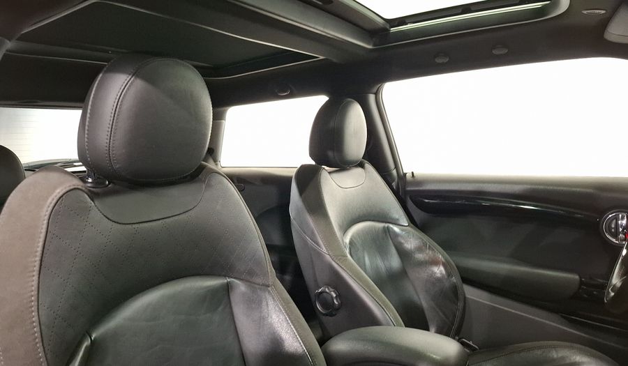 Mini Cooper S 2.0 COOPER HOT CHILI AUTO Hatchback 2018