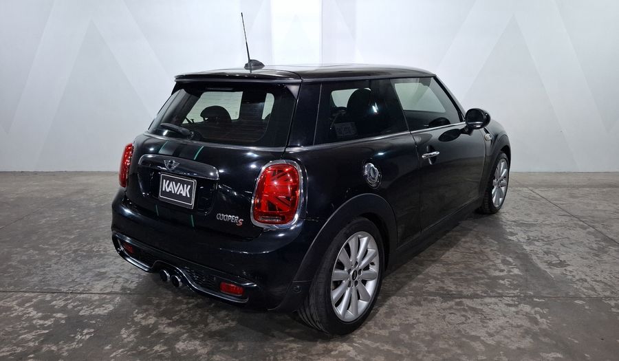 Mini Cooper S 2.0 COOPER HOT CHILI AUTO Hatchback 2018
