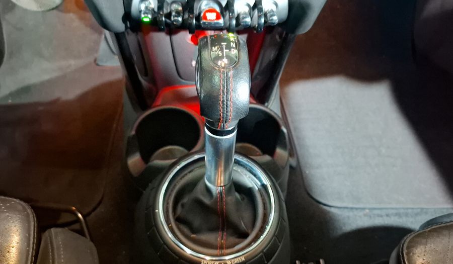 Mini Cooper S 2.0 COOPER HOT CHILI AUTO Hatchback 2018