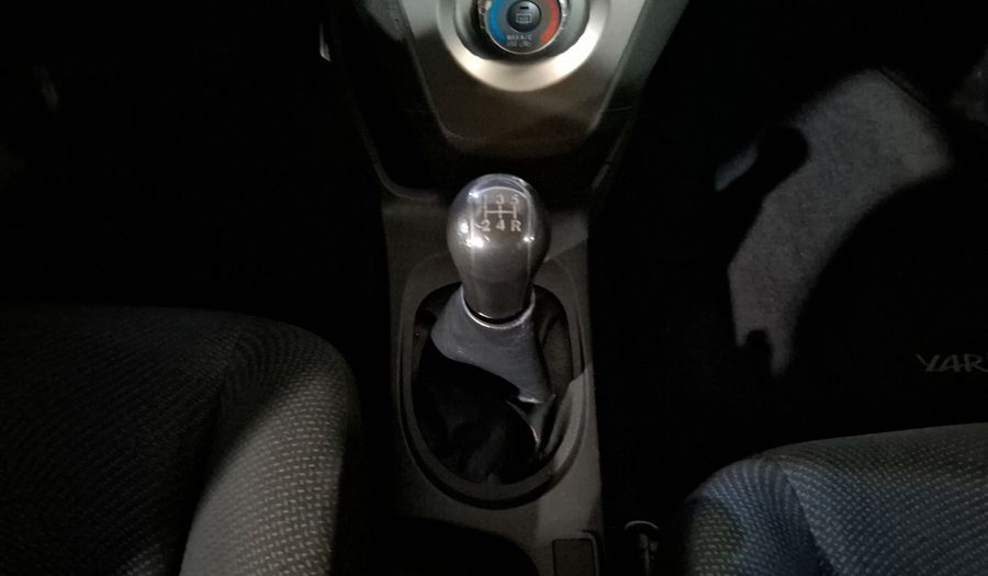 Toyota Yaris 1.5 SEDAN PREMIUM MT Sedan 2016