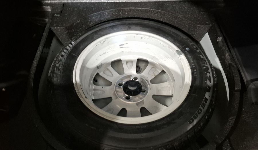 Toyota Yaris 1.5 SEDAN PREMIUM MT Sedan 2016