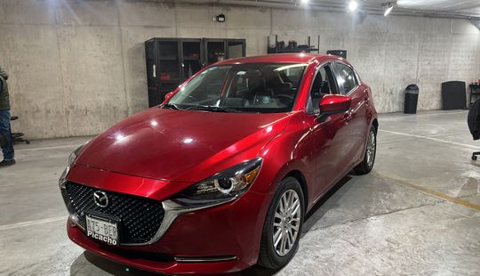 Mazda • Mazda 2