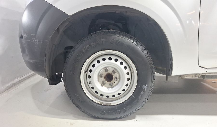 Nissan Np300 2.5 ESTACAS TM DH AC PAQ. SEG. 6VEL Pickup 2018