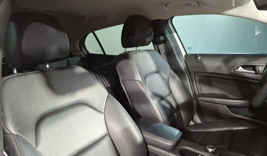 Mercedes Benz Clase Gla 1.6 GLA 200 DCT Suv 2018