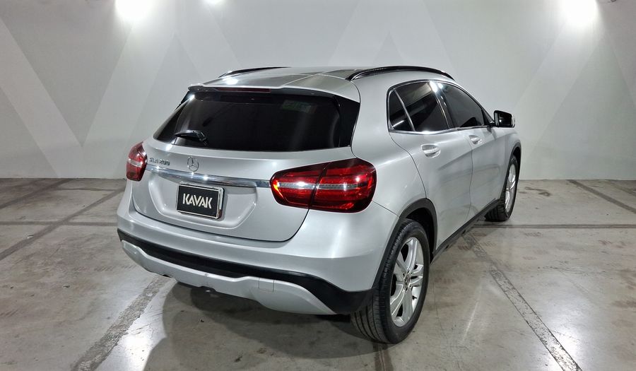 Mercedes Benz Clase Gla 1.6 GLA 200 DCT Suv 2018