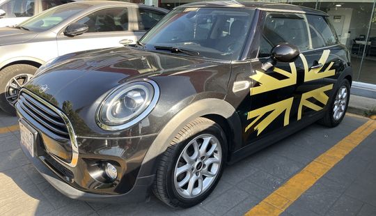 Mini • Cooper