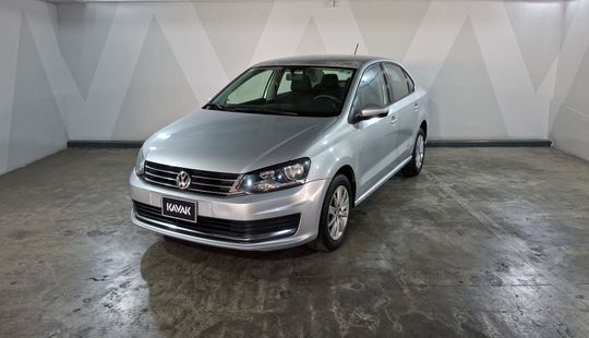 Volkswagen • Vento