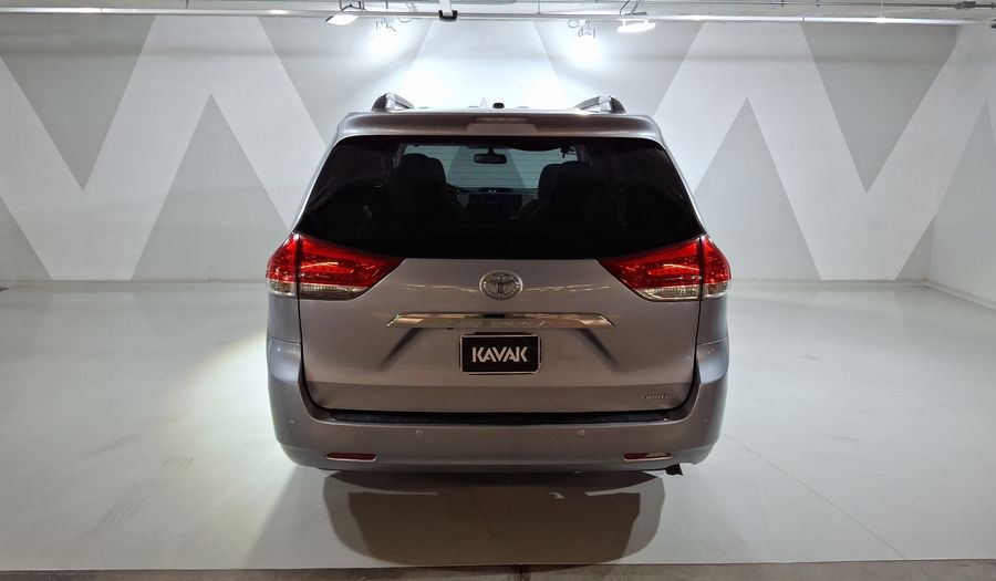 Toyota Sienna 3.5 LIMITED AT Minivan 2013