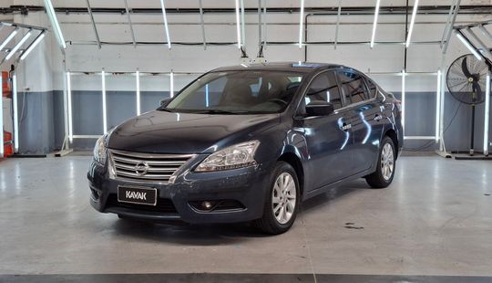 Nissan • Sentra
