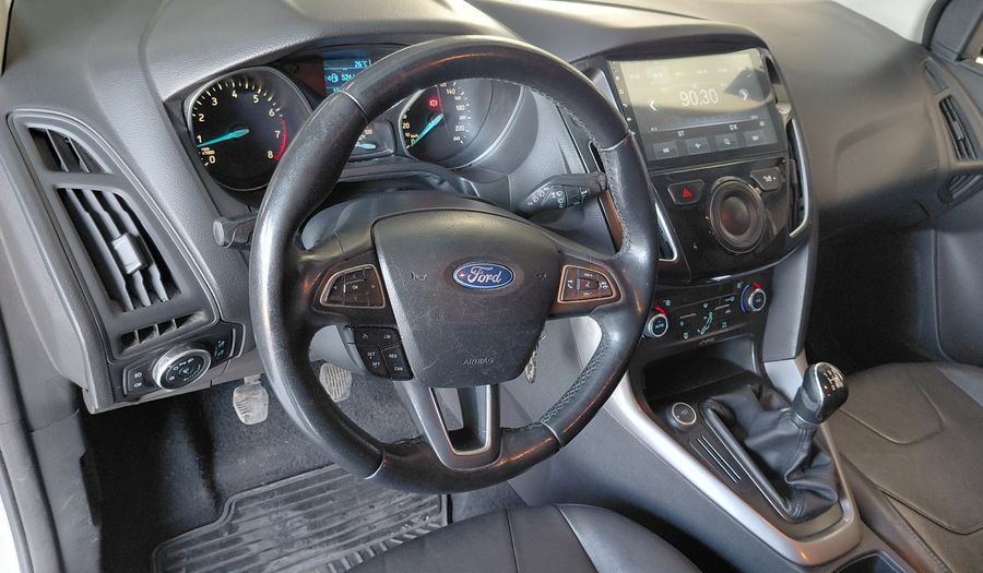 Ford Focus Iii 2.0 SE Hatchback 2015