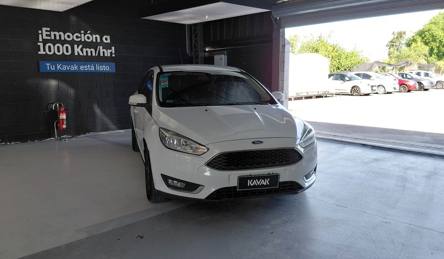 Ford Focus Iii 2.0 SE Hatchback 2015