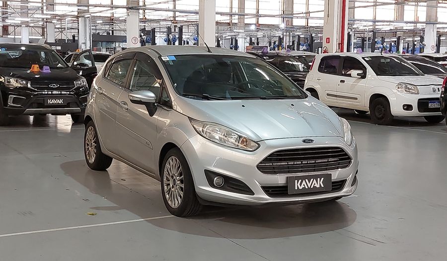 Ford Fiesta 1.6 16V TIVCT TITANIUM POWERSHIFT Hatchback 2015