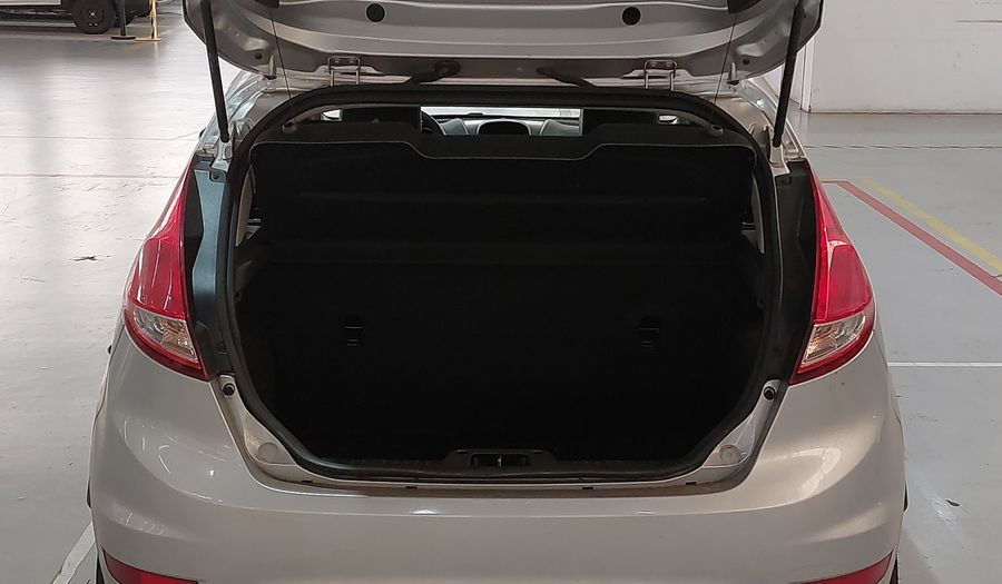 Ford Fiesta 1.6 16V TIVCT TITANIUM POWERSHIFT Hatchback 2015