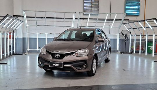 2017 • 39.062 km • Automático