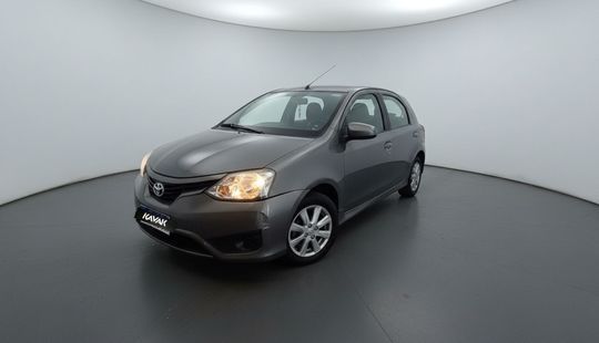 Toyota • Etios