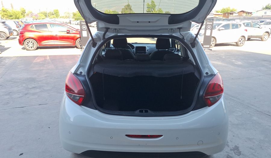 Peugeot 208 1.2 PURETECH 82 HP SIGNATURE Hatchback 2020