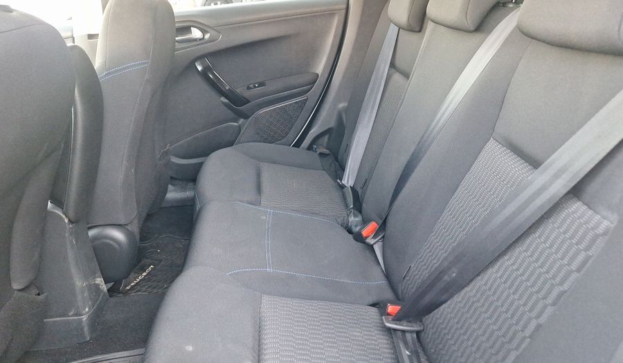 Peugeot 208 1.2 PURETECH 82 HP SIGNATURE Hatchback 2020