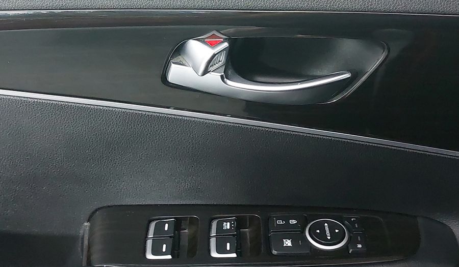 Kia Sorento 2.4 LX AUTO Suv 2019