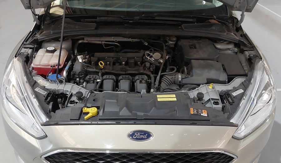 Ford Focus SE PLUS Hatchback 2017