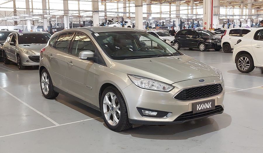 Ford Focus SE PLUS Hatchback 2017