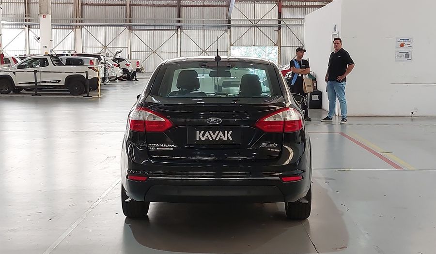 Ford Fiesta 1.6 16V TIVCT SEDAN TITANIUM POWERSHIFT Sedan 2015