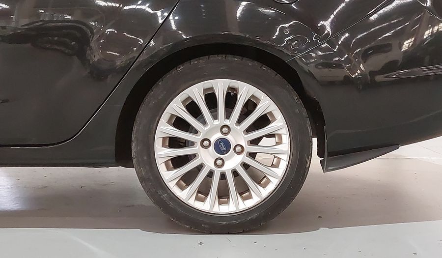 Ford Fiesta 1.6 16V TIVCT SEDAN TITANIUM POWERSHIFT Sedan 2015