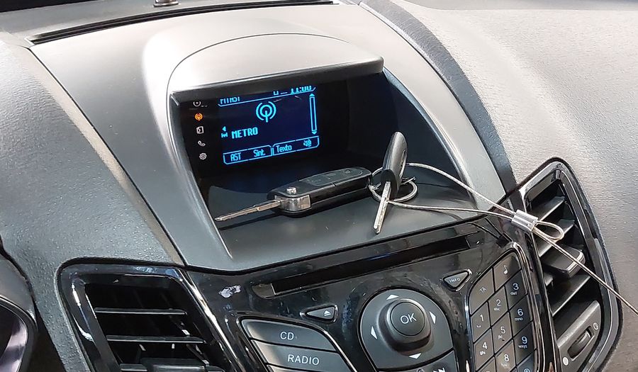 Ford Fiesta 1.6 16V TIVCT SEDAN TITANIUM POWERSHIFT Sedan 2015