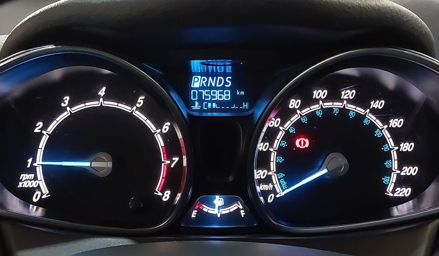 Ford Fiesta 1.6 16V TIVCT SEDAN TITANIUM POWERSHIFT Sedan 2015