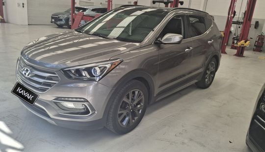 Hyundai • Santa Fe