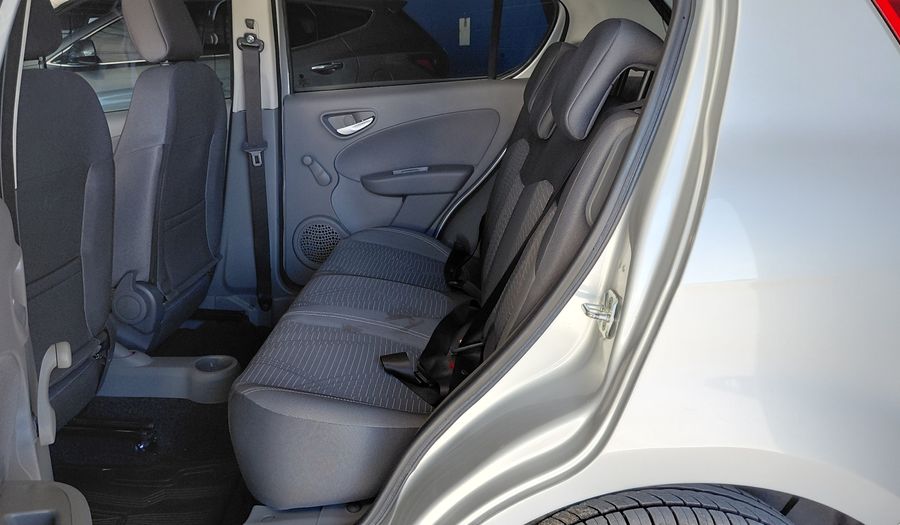 Fiat Palio 1.4 ATTRACTIVE Hatchback 2015