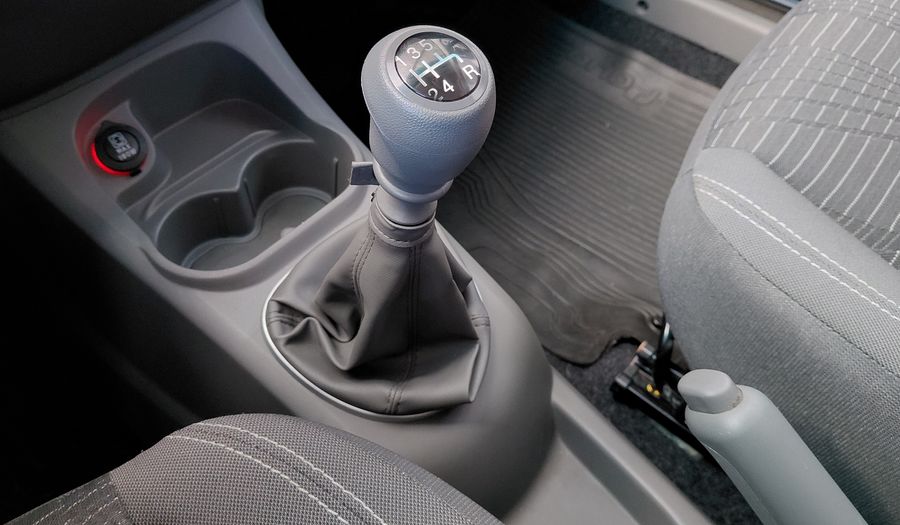 Fiat Palio 1.4 ATTRACTIVE Hatchback 2015