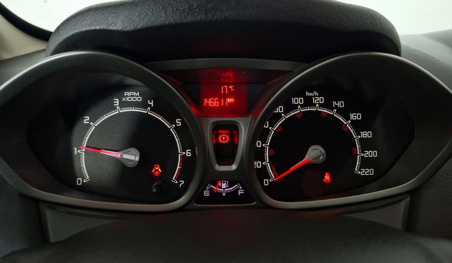 Ford Fiesta 1.6 SE Sedan 2013