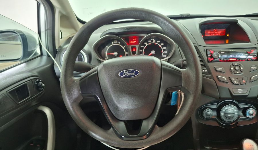 Ford Fiesta 1.6 SE Sedan 2013