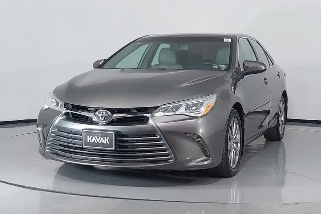Toyota · Camry