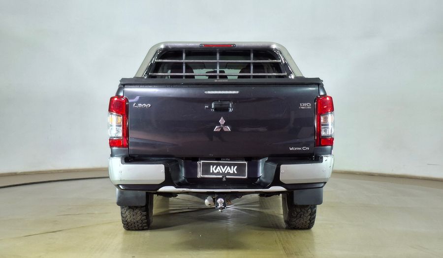 Mitsubishi L200 2.4 TD WORK DC CR Pickup 2021