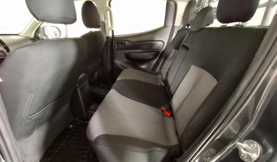 Mitsubishi L200 2.4 TD WORK DC CR Pickup 2021