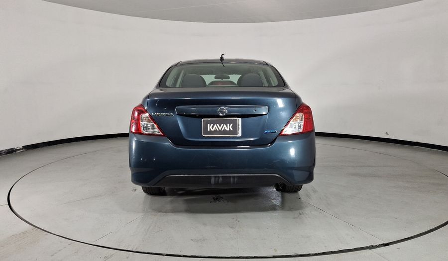 Nissan Versa 1.6 ADVANCE TA AC Sedan 2016