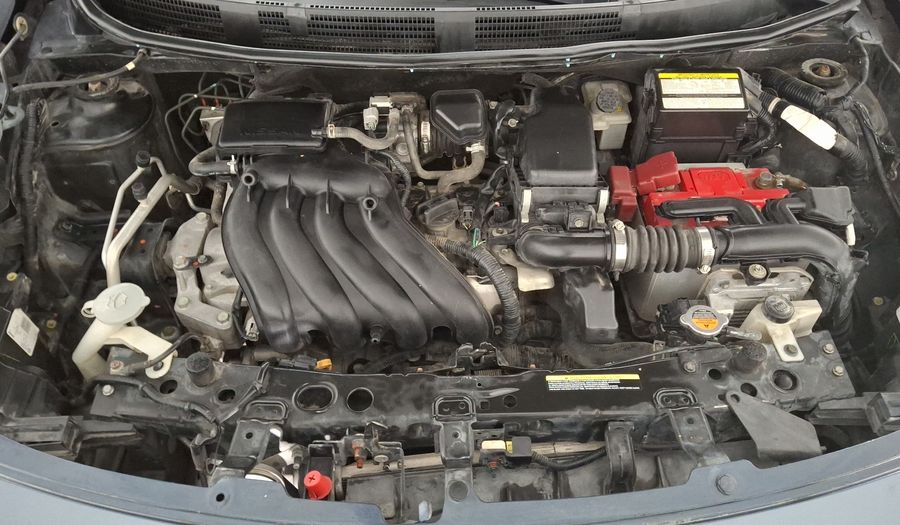 Nissan Versa 1.6 ADVANCE TA AC Sedan 2016