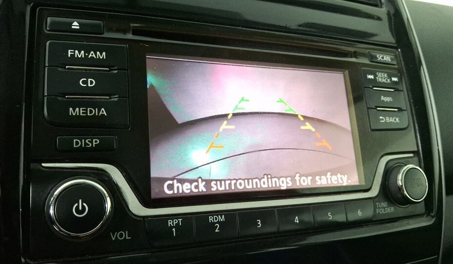 Nissan Versa 1.6 ADVANCE TA AC Sedan 2016