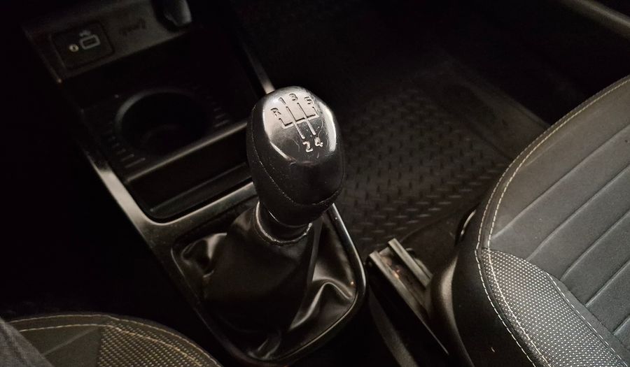 Renault Kwid 1.0 INTENS Hatchback 2022