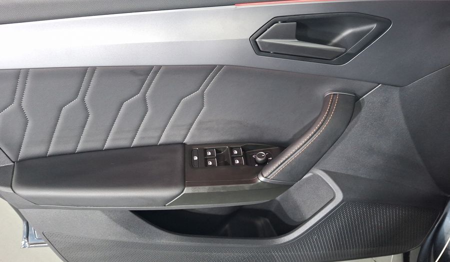 Cupra Leon 2.0 HIGH DCT Hatchback 2023