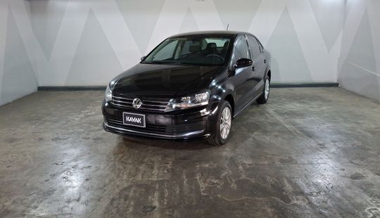 Volkswagen • Vento
