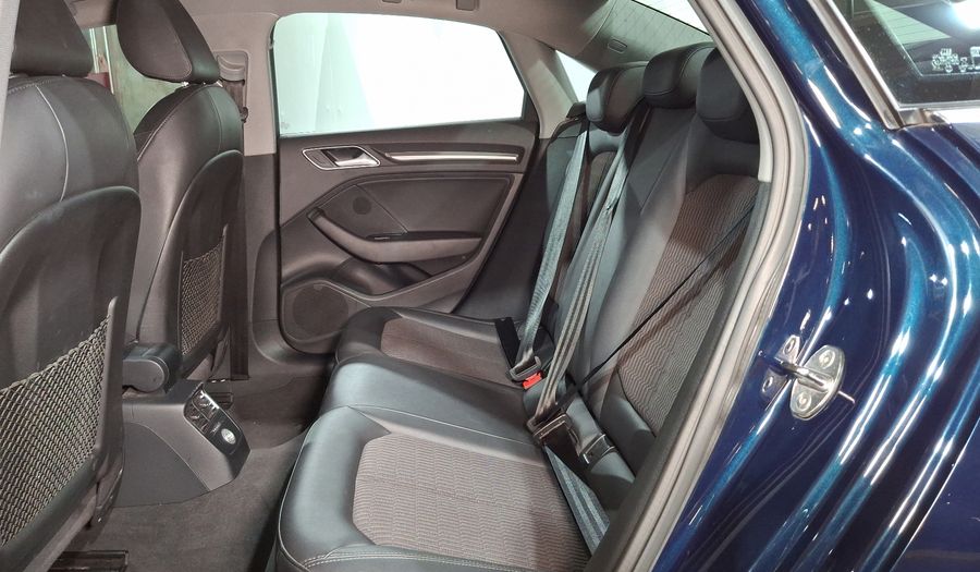 Audi A3 1.4 SELECT DCT Sedan 2018