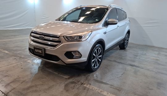 Ford • Escape