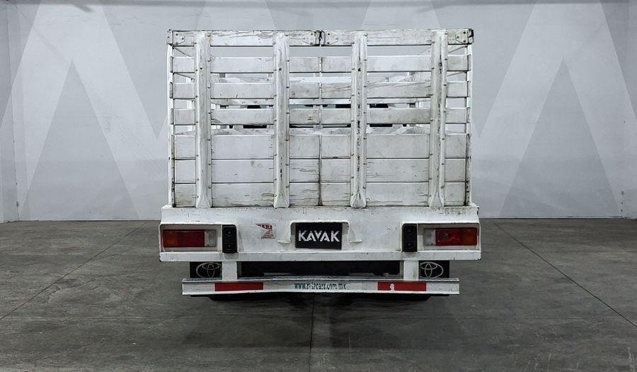 Toyota Hilux 2.7 CHASIS CABINA Pickup 2021